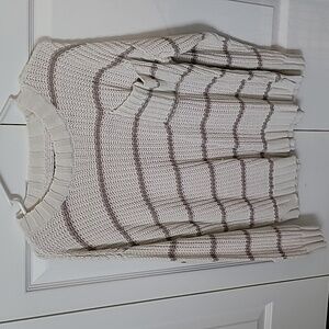 American Eagle woman's sweater